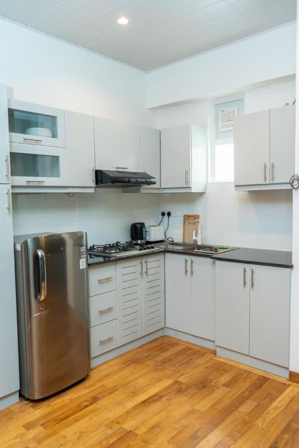 The Greens Luxury Apartment Нувара-Элия Экстерьер фото
